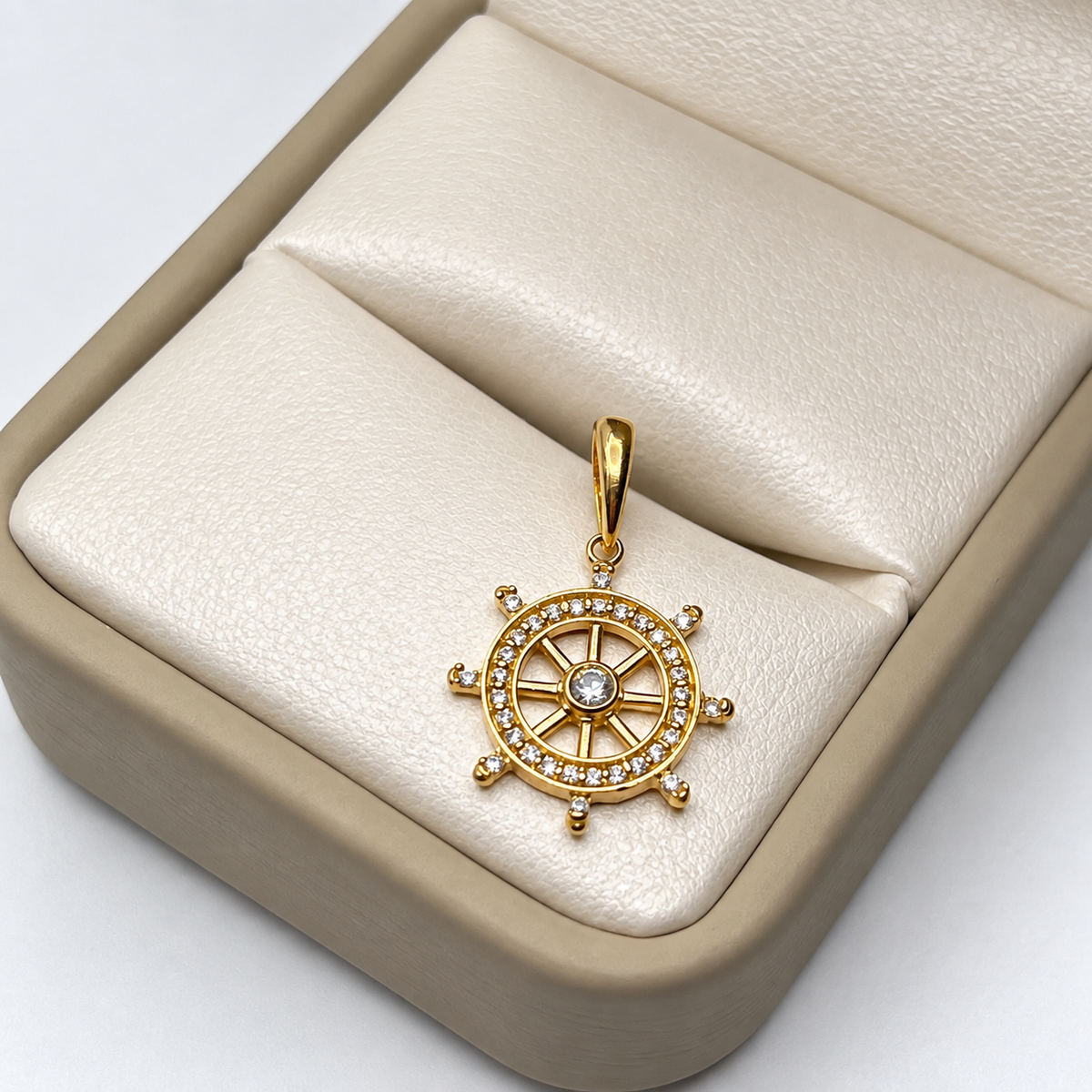 Dije Timon Circones Blancos Oro amarillo 18k 1,39 Gr / 1,67 mm / 2,8 Cm