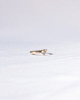 Anillo Corazón Circon Oro amarillo 18k / Talla 6 / 0,81 Gr