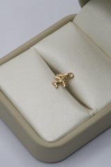 Dije avioncito oro amarillo 18k 0,30 gr / 1,68 mm / 1,8 cm