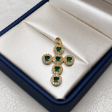 Dije Cruz Circones Blanco y Verde Oro amarillo 18k 3,34 Gr / 3,03 mm / 3,00 Cm