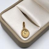 Dije Letra S Oro amarillo 18k 0,69 Gr / 1,95 mm / 1,8 Cm