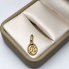 Dije Letra R Oro amarillo 18k 0,66 Gr / 2,06 mm / 1,8 Cm