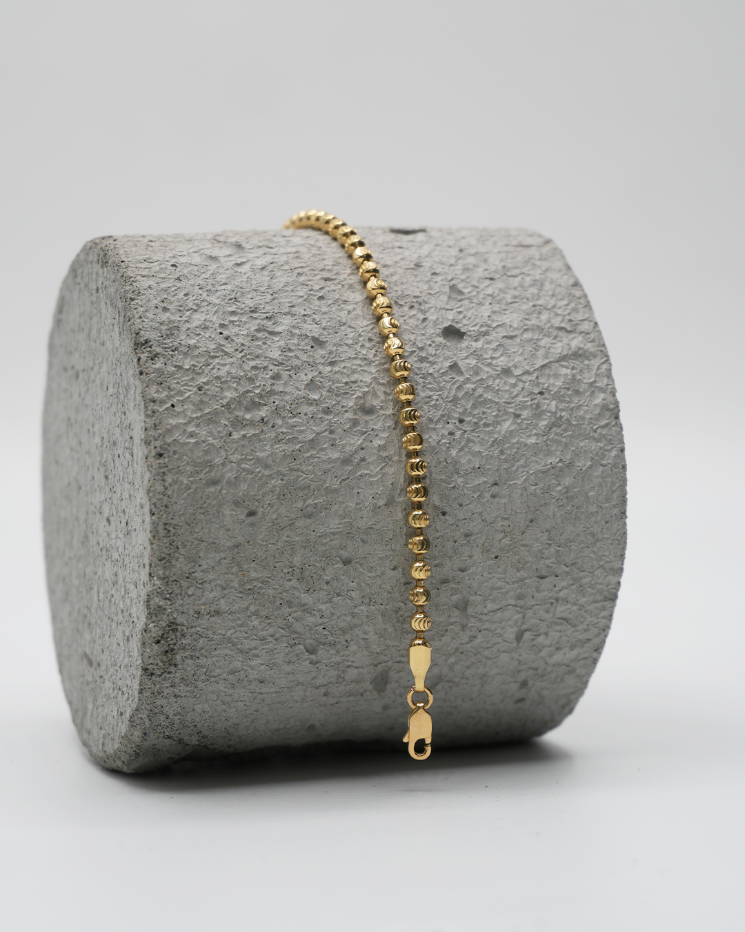 Pulso Militar Diamantado Luna Oro amarillo 18k 6,20 Gr / 2,95 mm / 18,5 Cm