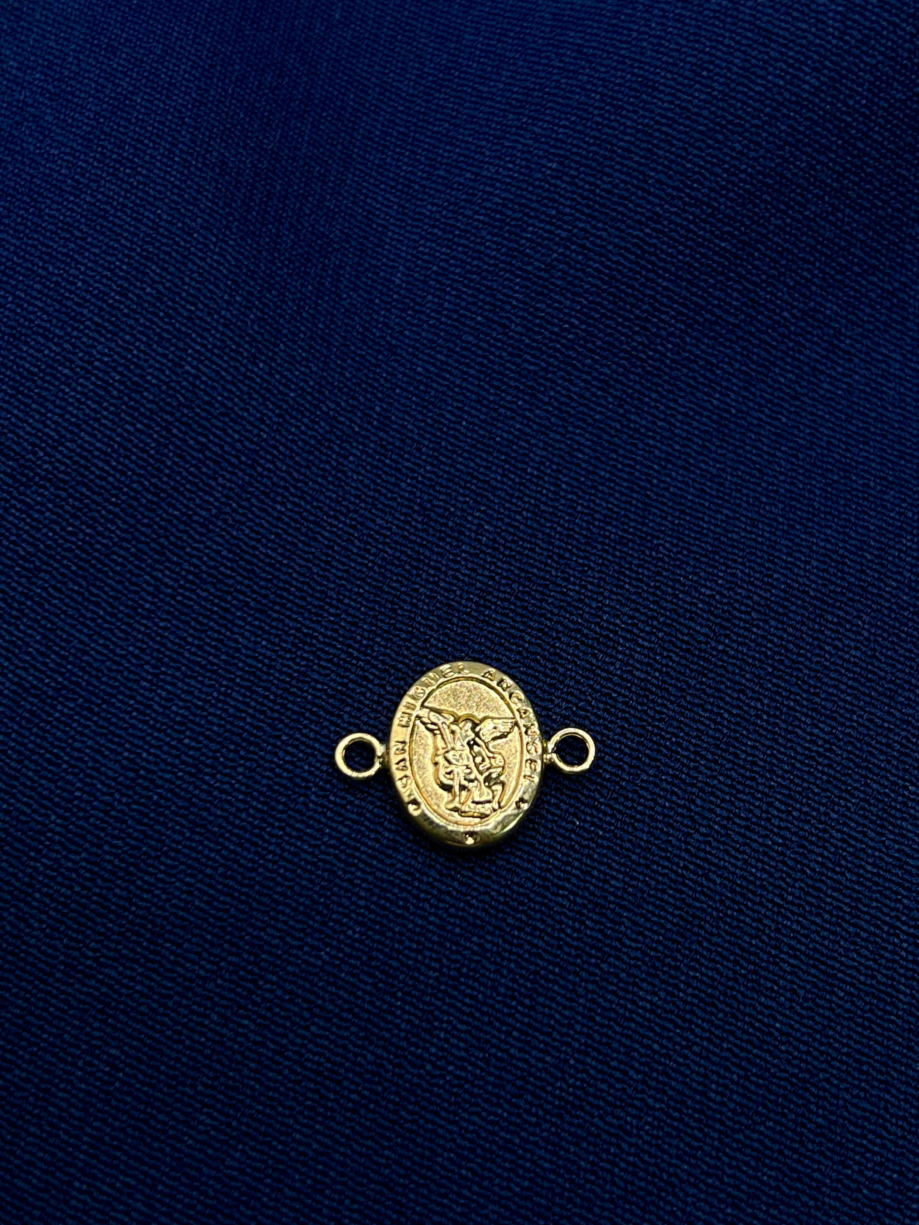 Herraje Arcangel San Miguel Troquel Oro amarillo 18k 0,61 Gr / 1,6 Cm