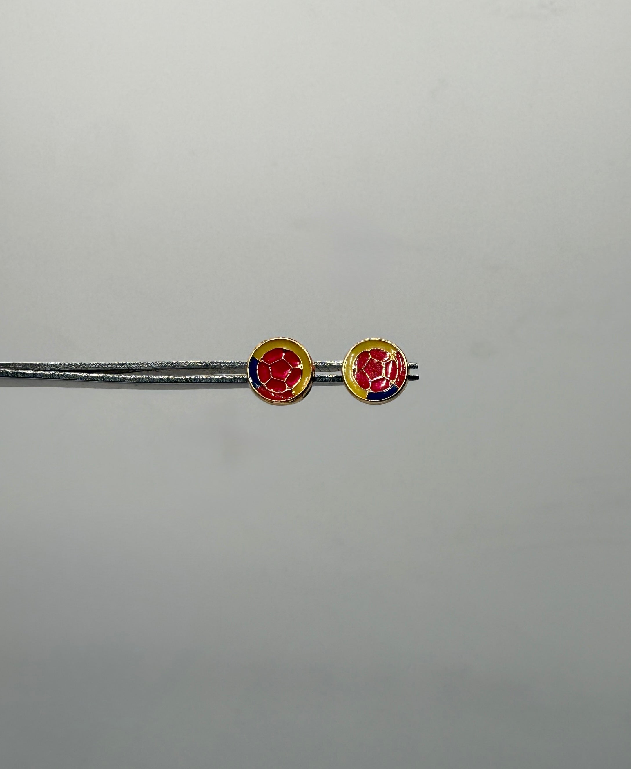 Topos balon Colombia oro amarillo 18k 0,64 gr / 7,16 mm