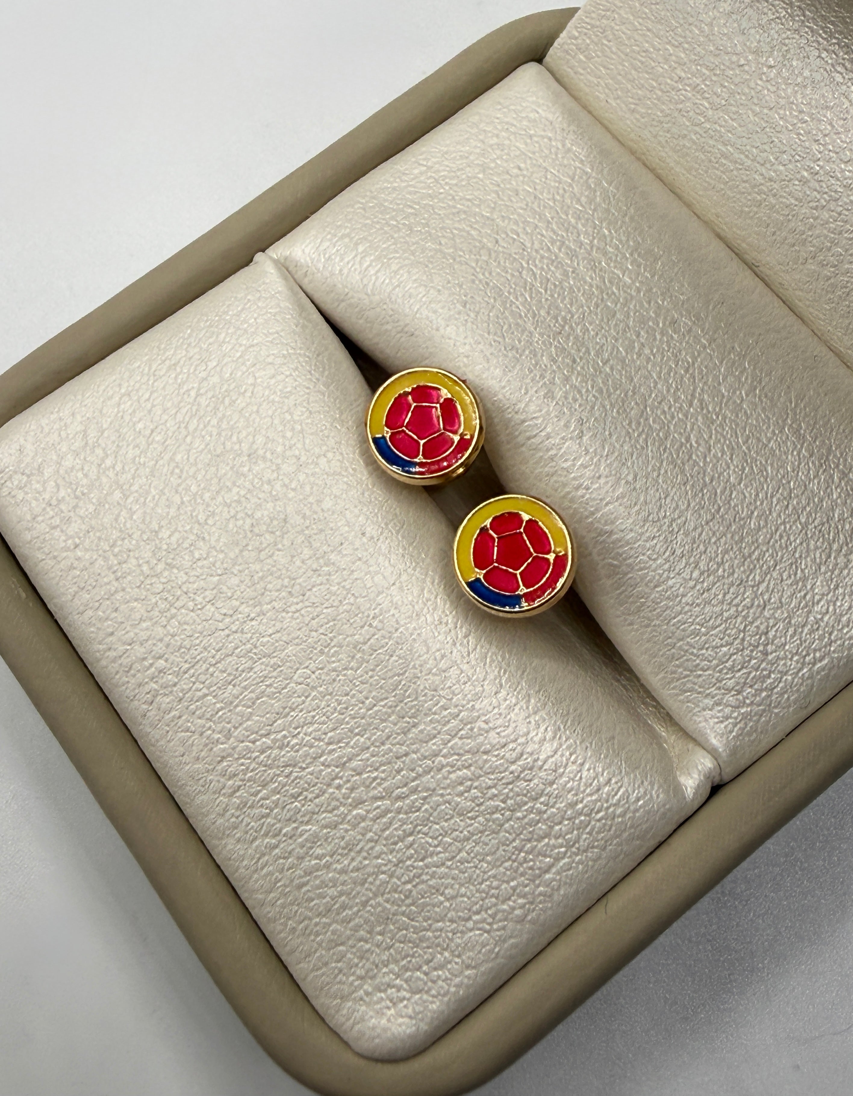 Topos balon Colombia oro amarillo 18k 0,64 gr / 7,16 mm