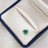 Dije Corazon de Esmeralda Rodeado en Moissanita con cargador infinito Oro amarillo 18k 0,72 Gr / 5,46 mm / 0,8 Cm