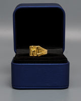 Anillo Cristo Oro amarillo 18k / Talla 9 / 2,96 Gr