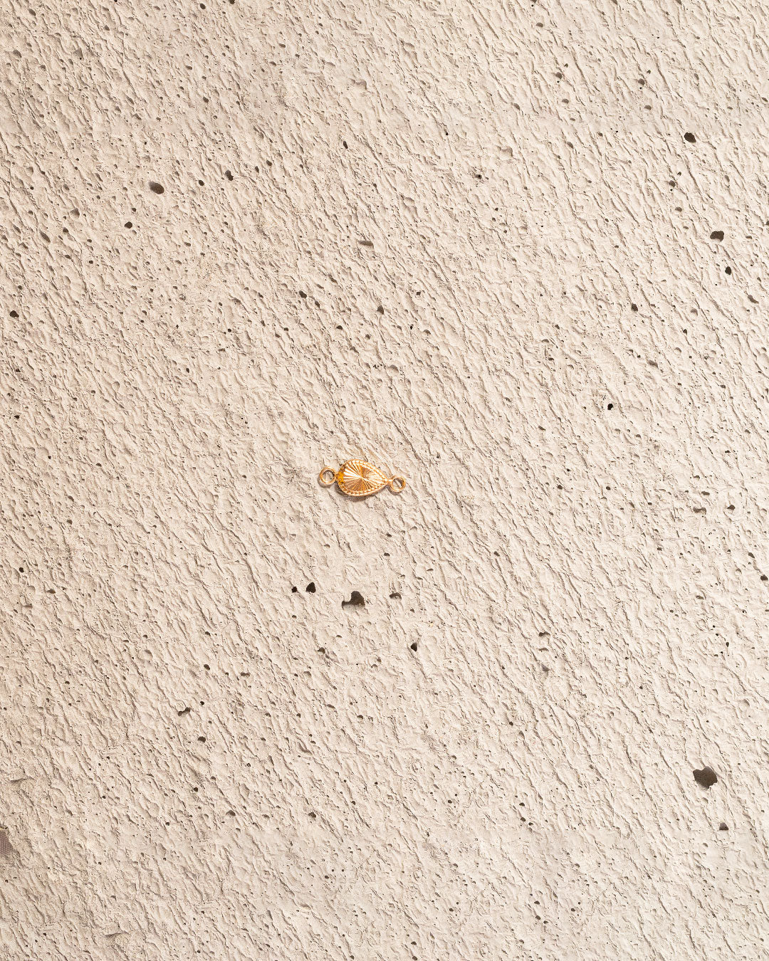 Herraje Gota Diamantado Oro amarillo 18k 0,24 Gr