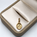 Dije Letra A Oro amarillo 18k 0,61 Gr / 2,12 mm / 1,8 Cm