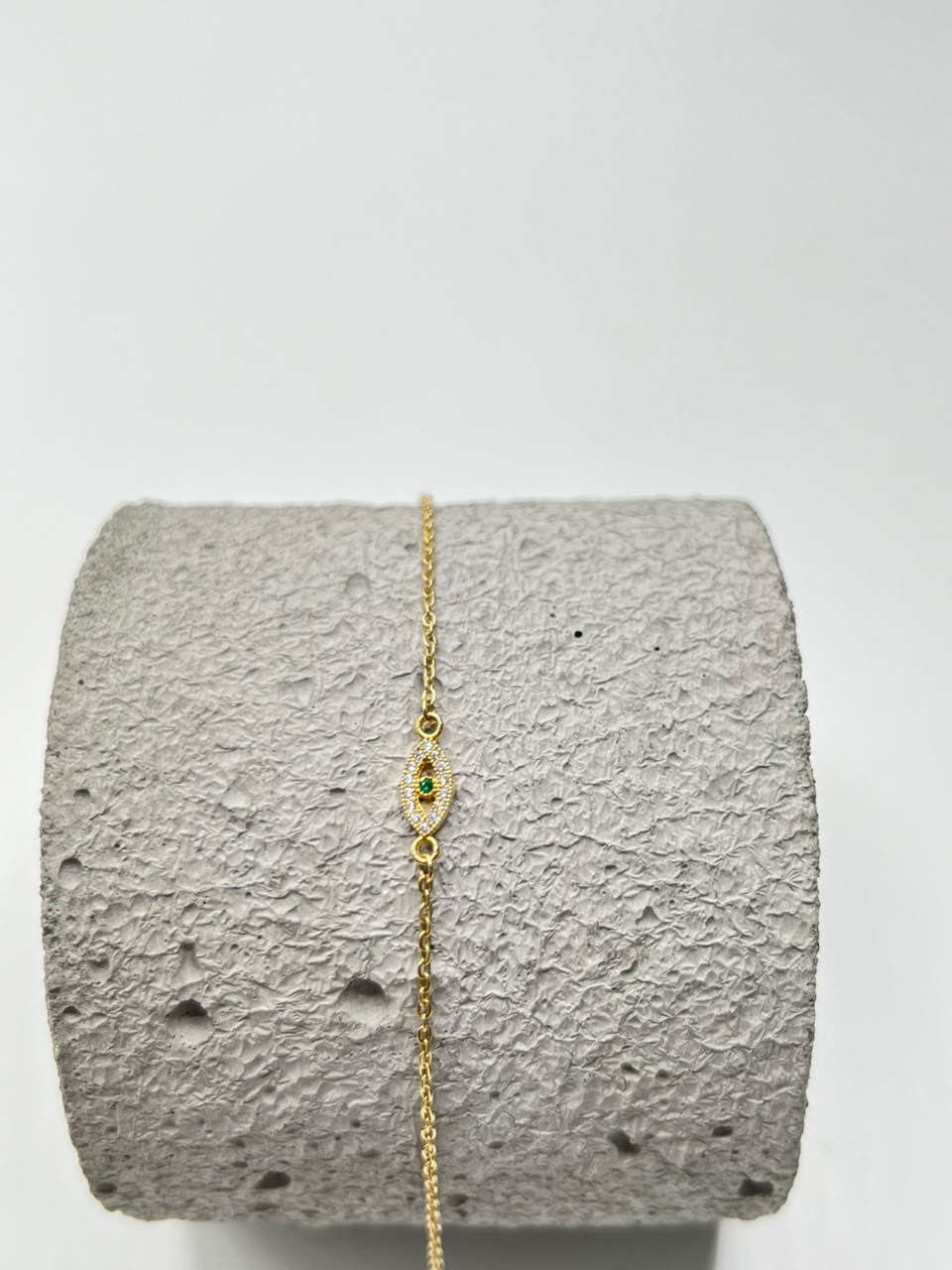 Pulso Ojo Turco Oro amarillo 18k 1,48 Gr / 4,77 mm / 18 Cm Broche 0,40