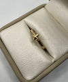 Anillo estrella oro amarillo 18k / talla 7 1/2 / 0,77 gr / 1,55 mm
