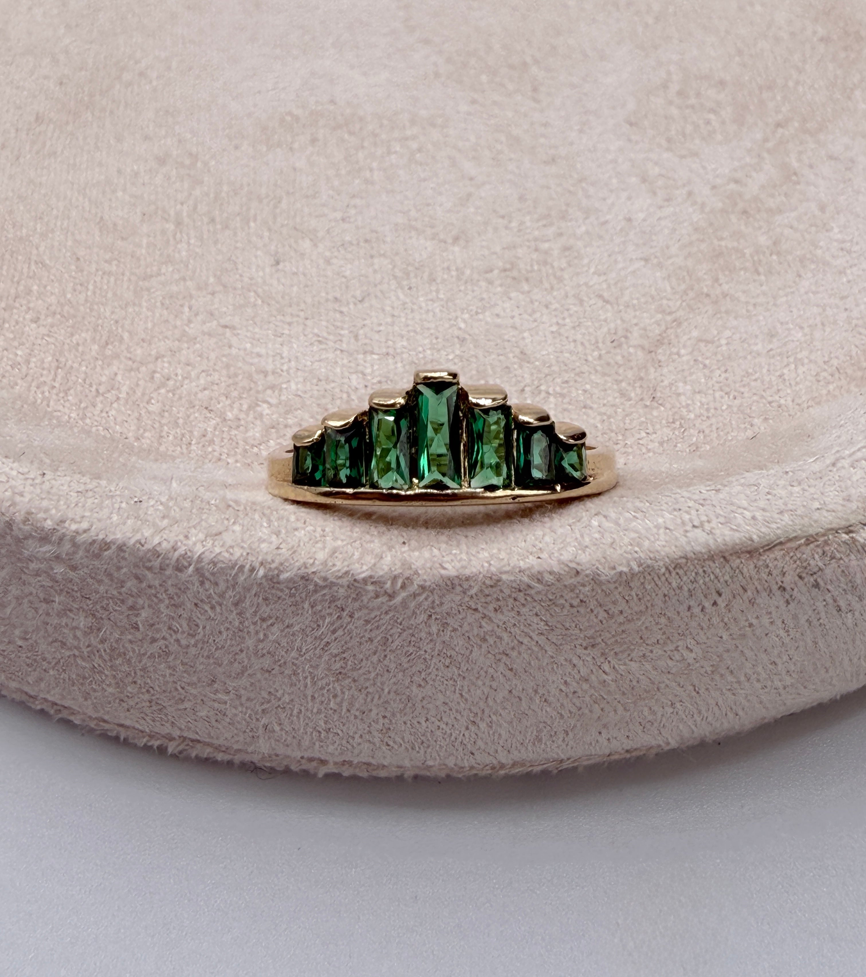Anillo corona circón verde oro amarillo 18k / talla 6 / 2,06 gr