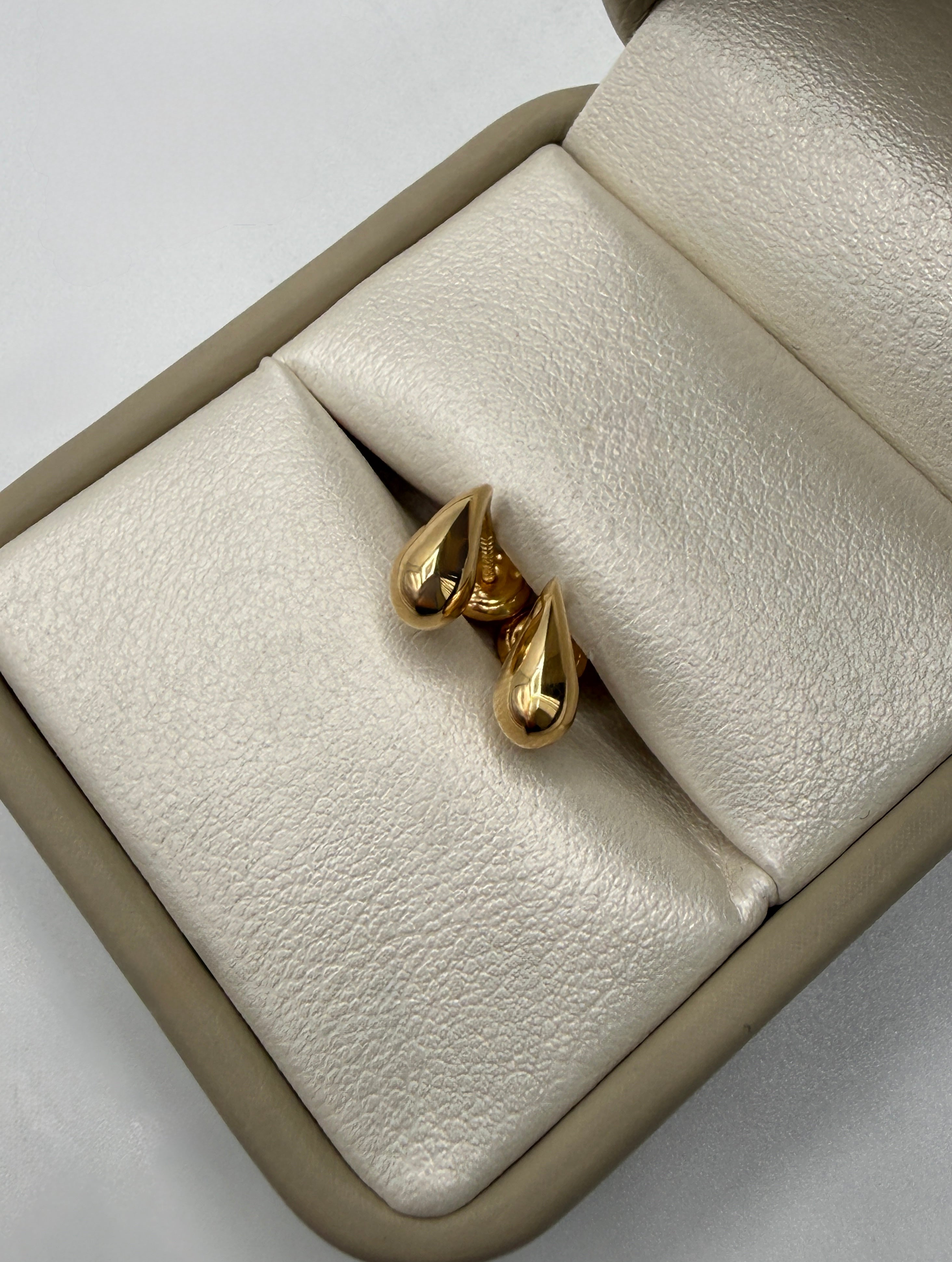Topos gota oro amarillo 18k 0,73 gr