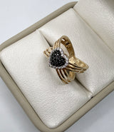 Anillo corazón cruzado circones blanco y negro oro amarillo 18k / talla 5 / 4,29 gr